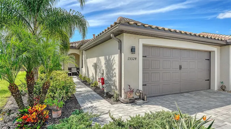 15324 Sunny Day Dr, FL