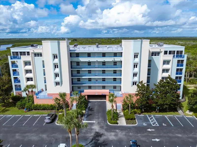 5300 S Atlantic Ave #9-504, FL