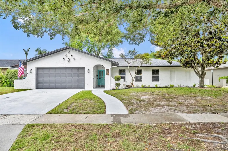 739 Roughbeard Rd, FL