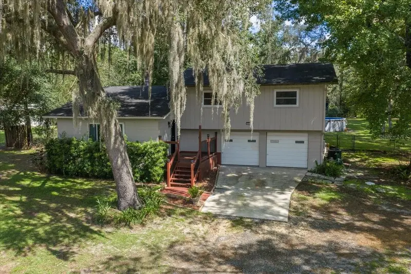 6567 Woodland Dr, FL