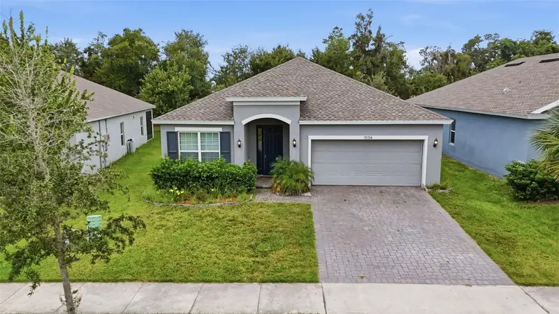 1034 Chelan Falls Dr, FL