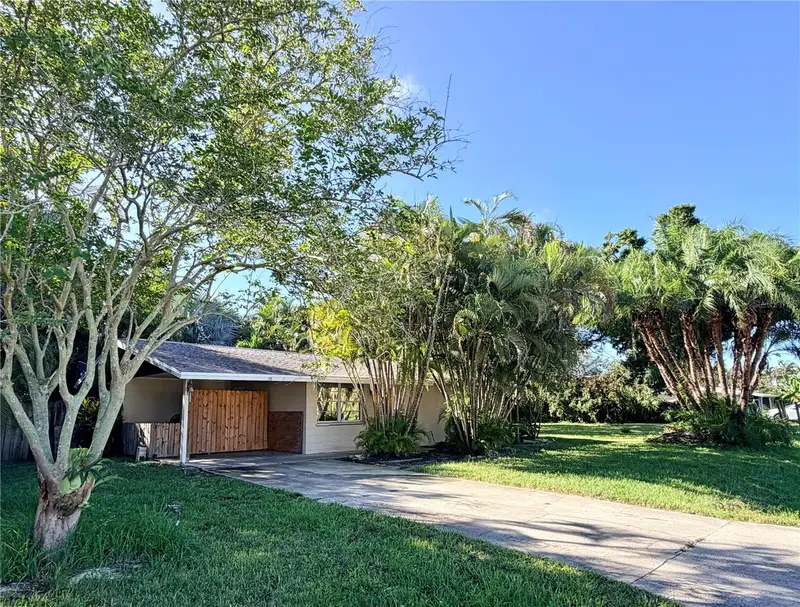 225 Magnolia Rd, FL