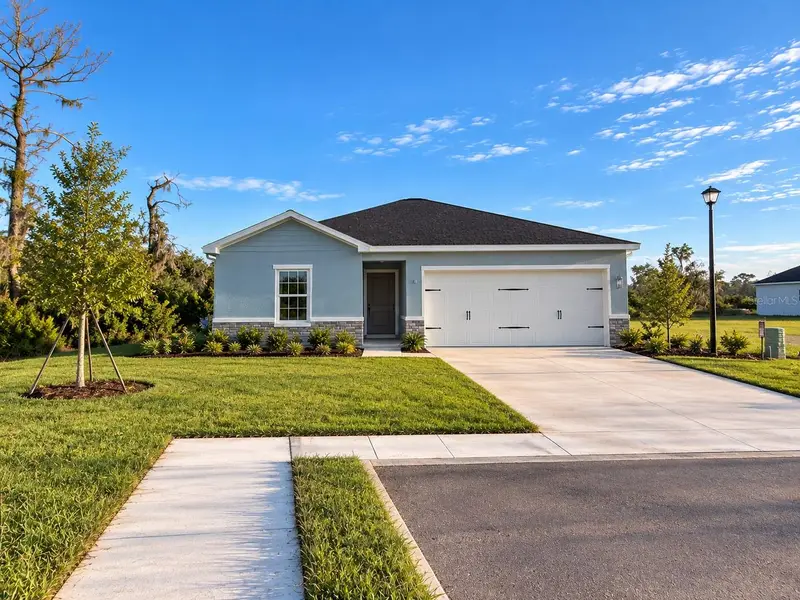 17484 5th Cir E, FL