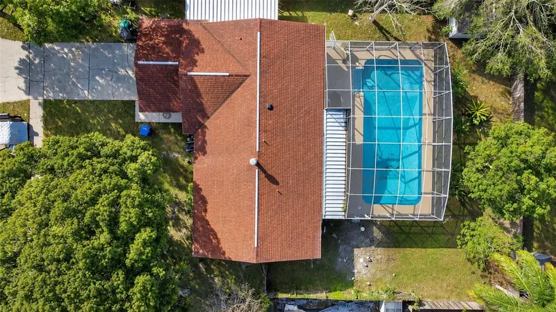 858 Mosshart Ln, FL