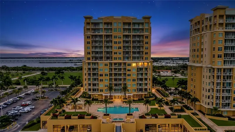 130 Riviera Dunes Way #701, FL