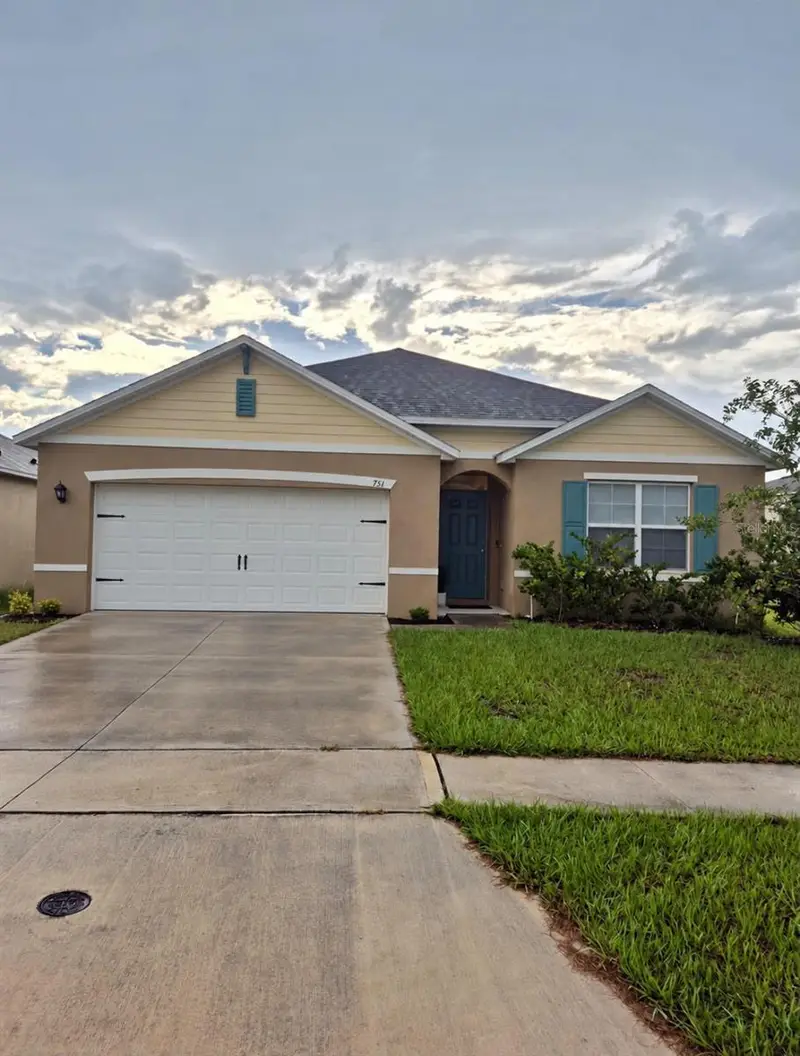751 Grove St, FL