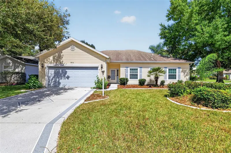 3916 Manor Oaks Ct, FL