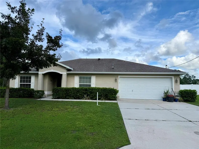 37 Russo Dr, FL
