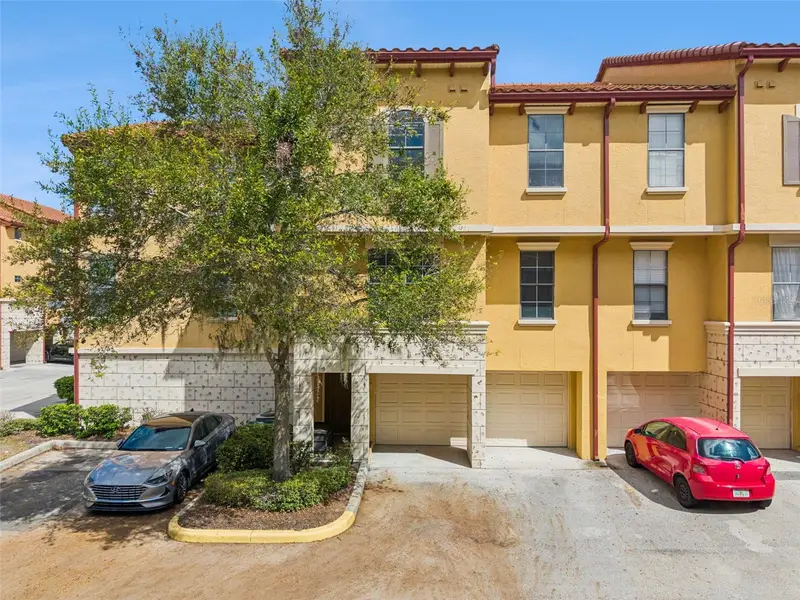 6123 Metrowest Blvd #101, FL