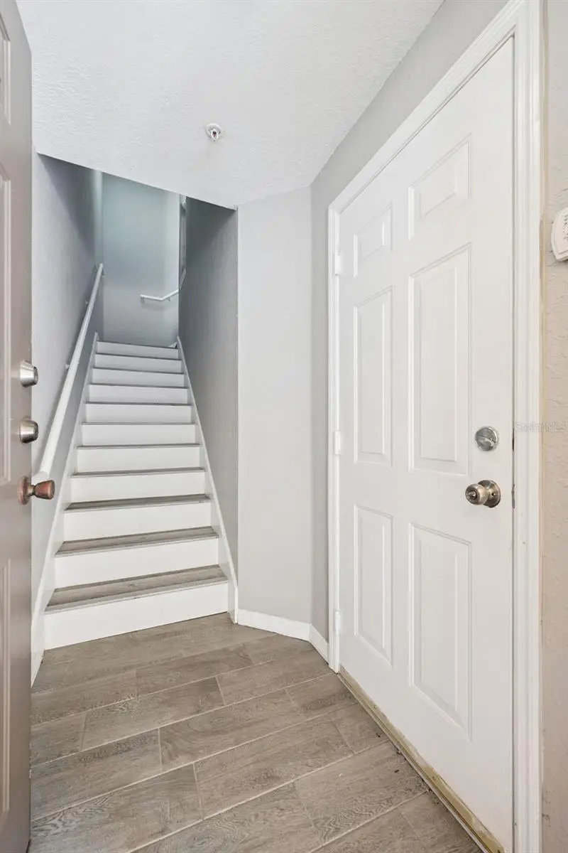 6123 Metrowest Blvd #101, FL