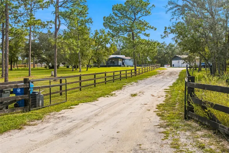 12180 Sunshine, FL