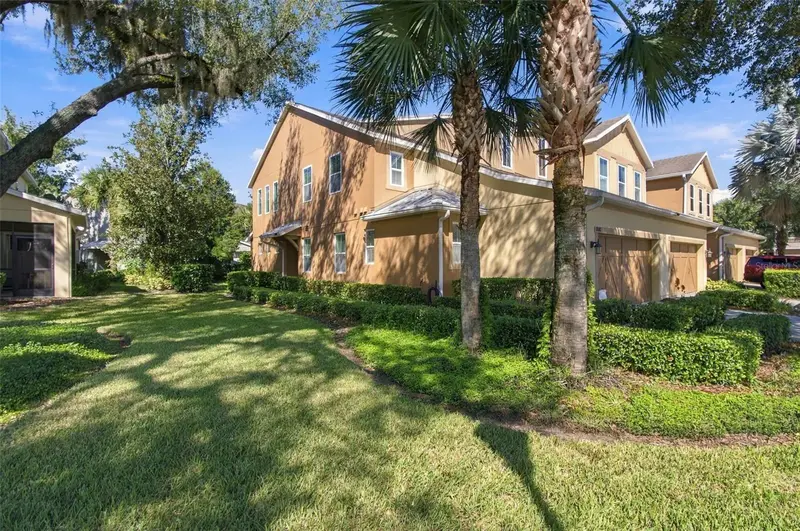 17030 Vilesta Dr, FL