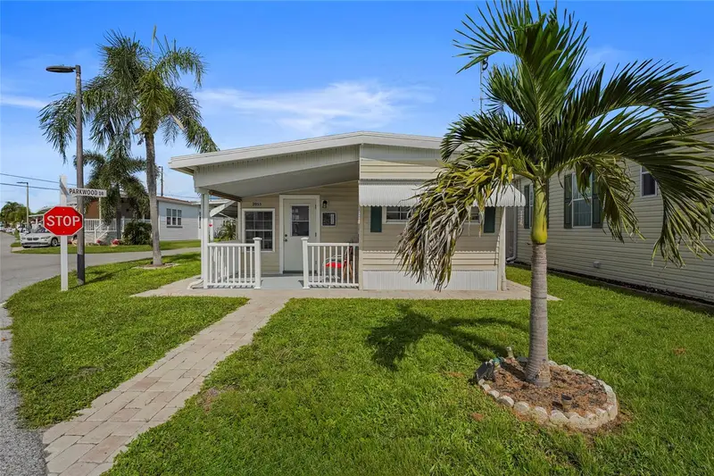 2055 Champion St, FL