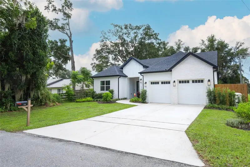 175 Pine St, FL