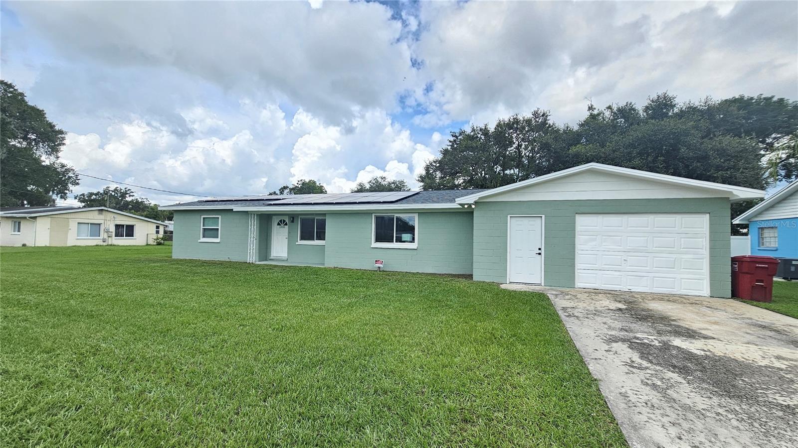 1806 E Linda St, FL