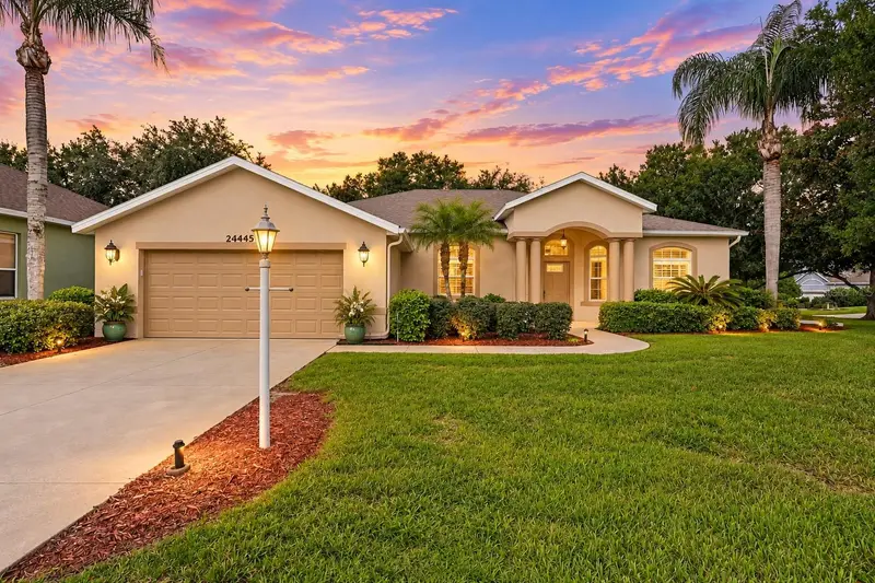 24445 Madewood Ave, FL