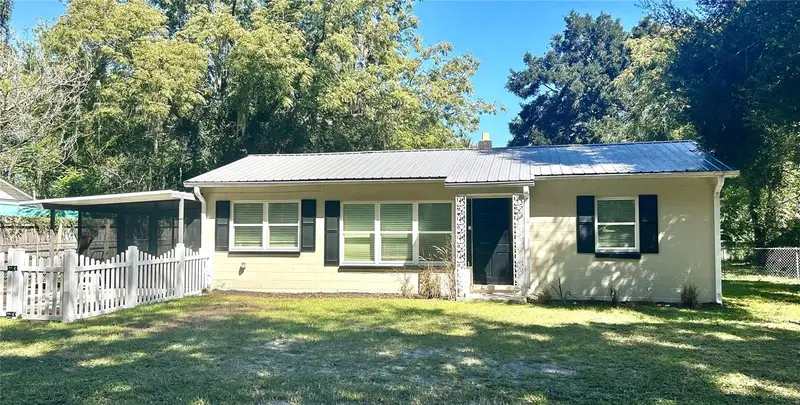 706 Mulberry St, FL