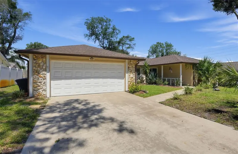 3 Bridget Ter, FL