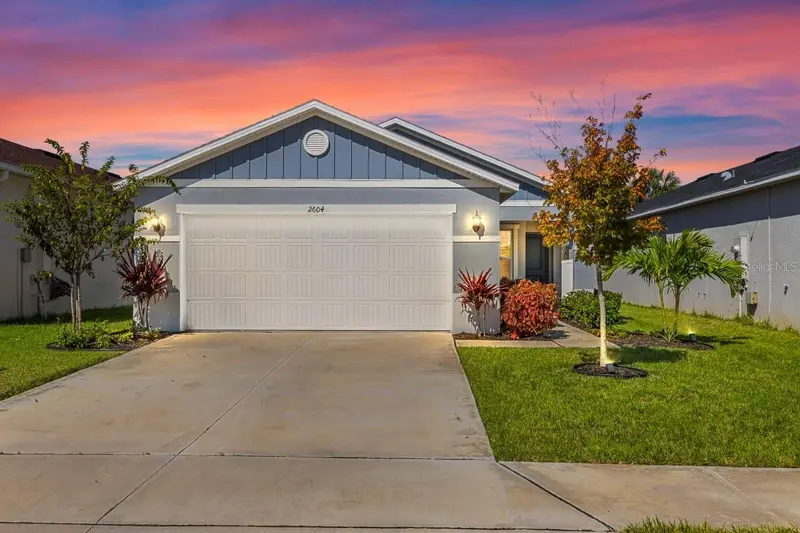 2604 89th Street Cir E, FL