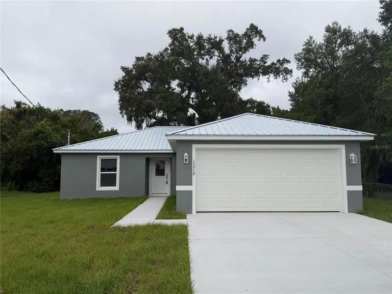 1313 Fairfax St Ne, FL