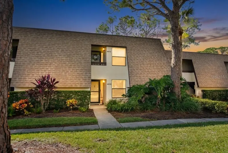 4610 Ringwood Mdw #17, FL