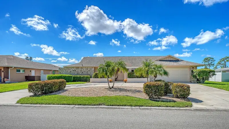 3708 Torrey Pines Way, FL