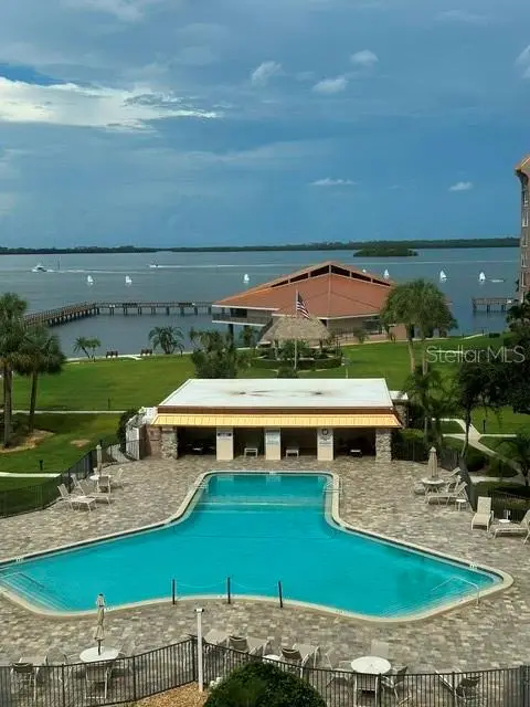 622 Edgewater Dr #523, FL
