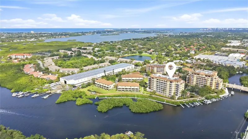 5531 Cannes Cir #403, FL
