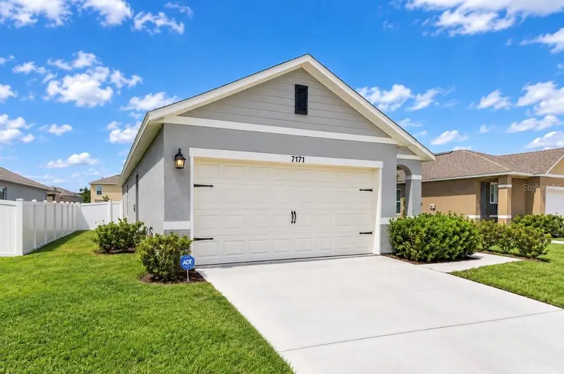 7171 Carib Grackle Dr, FL