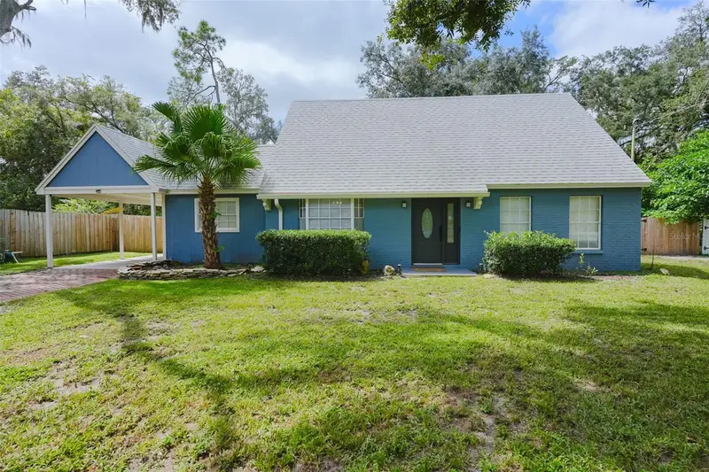 16606 Forest Park Dr, FL
