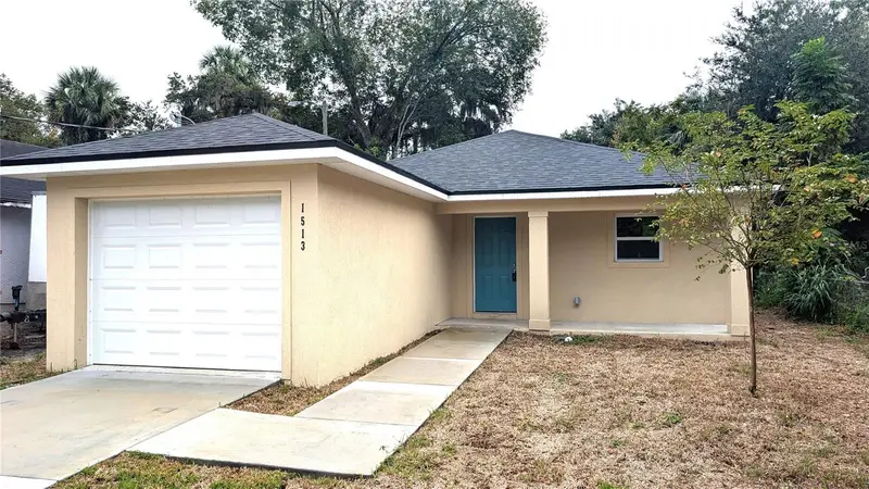 1513 W 16th St, FL