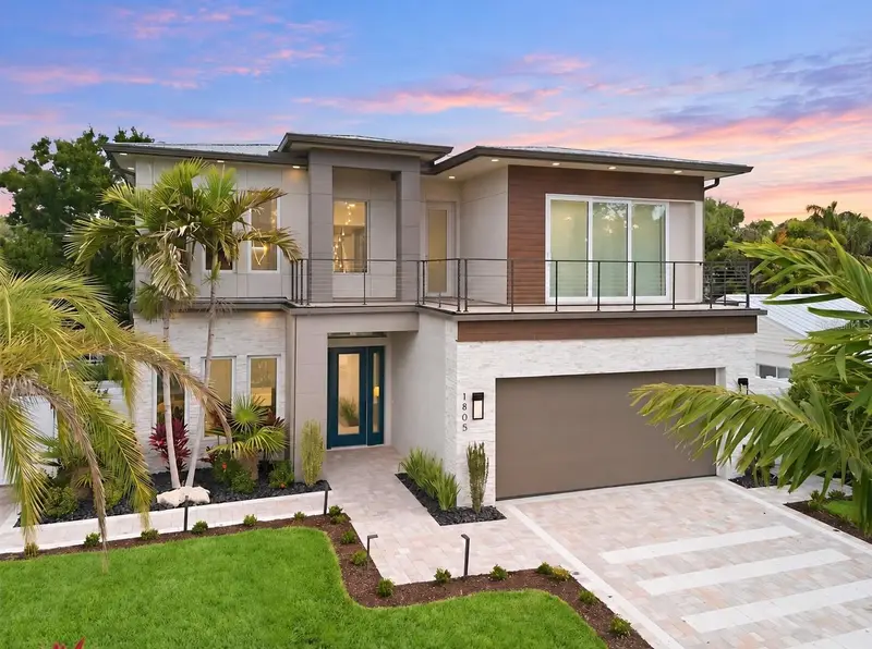 Poinsettia Park listing