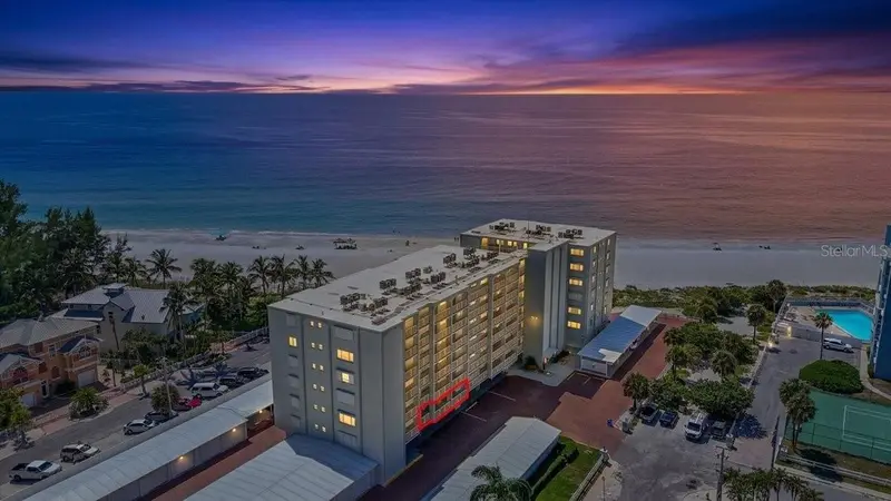 5200 Gulf Dr #107, FL