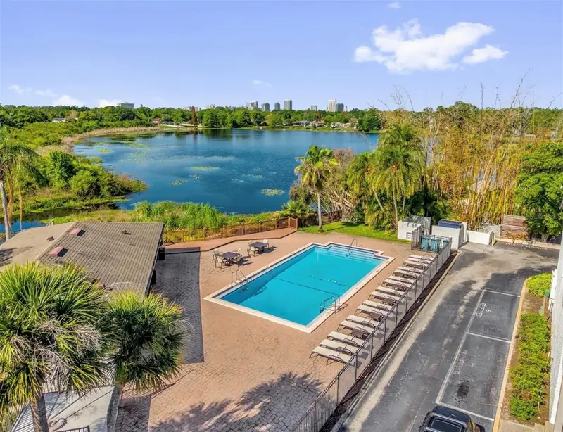3046 Plaza Terrace Dr #3046, FL