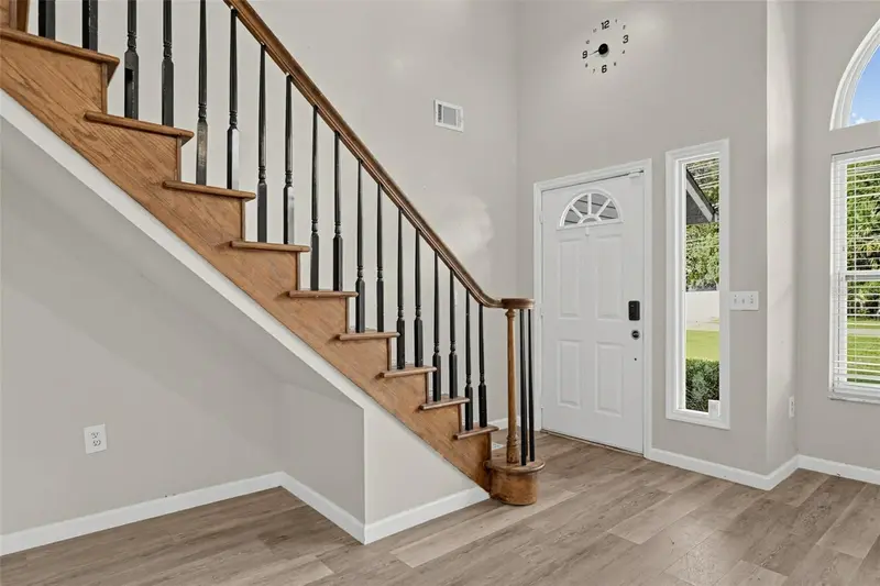 45 Hayes Rd, FL