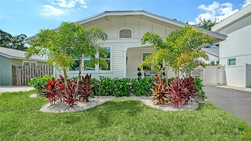 2546 Loma Linda St, FL