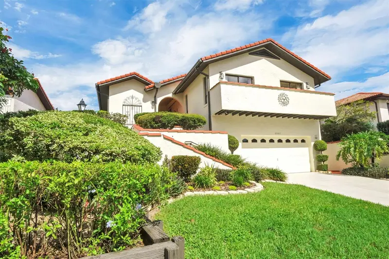 6002 Country Club Dr, FL
