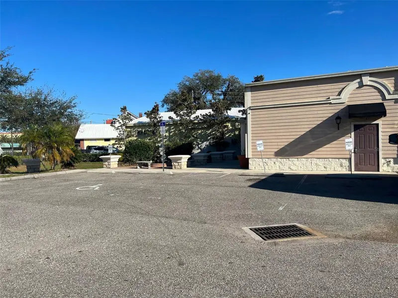 303 3rd St #1&2, FL