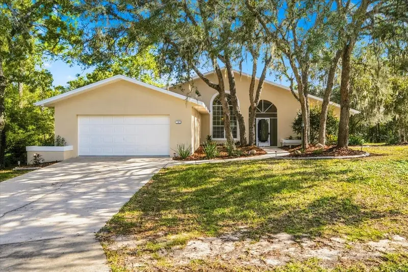 18 Dahlia Ct S, FL