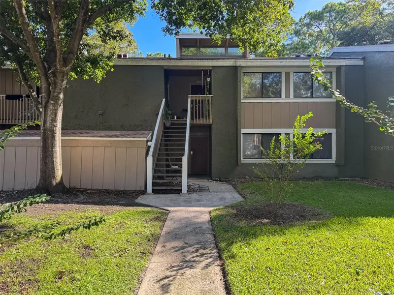 5885 Windhover Dr #4e, FL