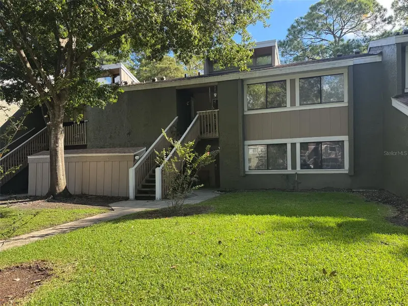 5885 Windhover Dr #4e, FL