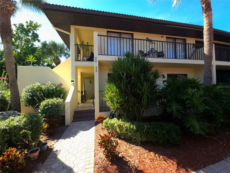 6459 Egret Ln #423, FL