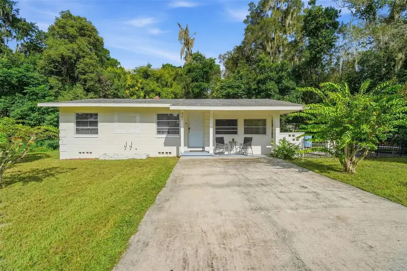 701 Springbank Ave, FL
