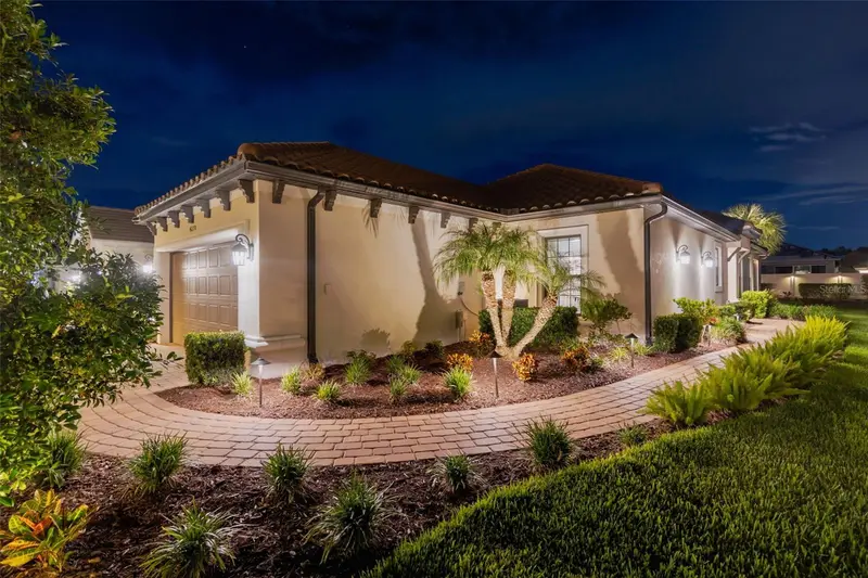 Esplanade/Wiregrass Ranch listing