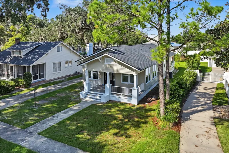 206 N Highland Ave, FL