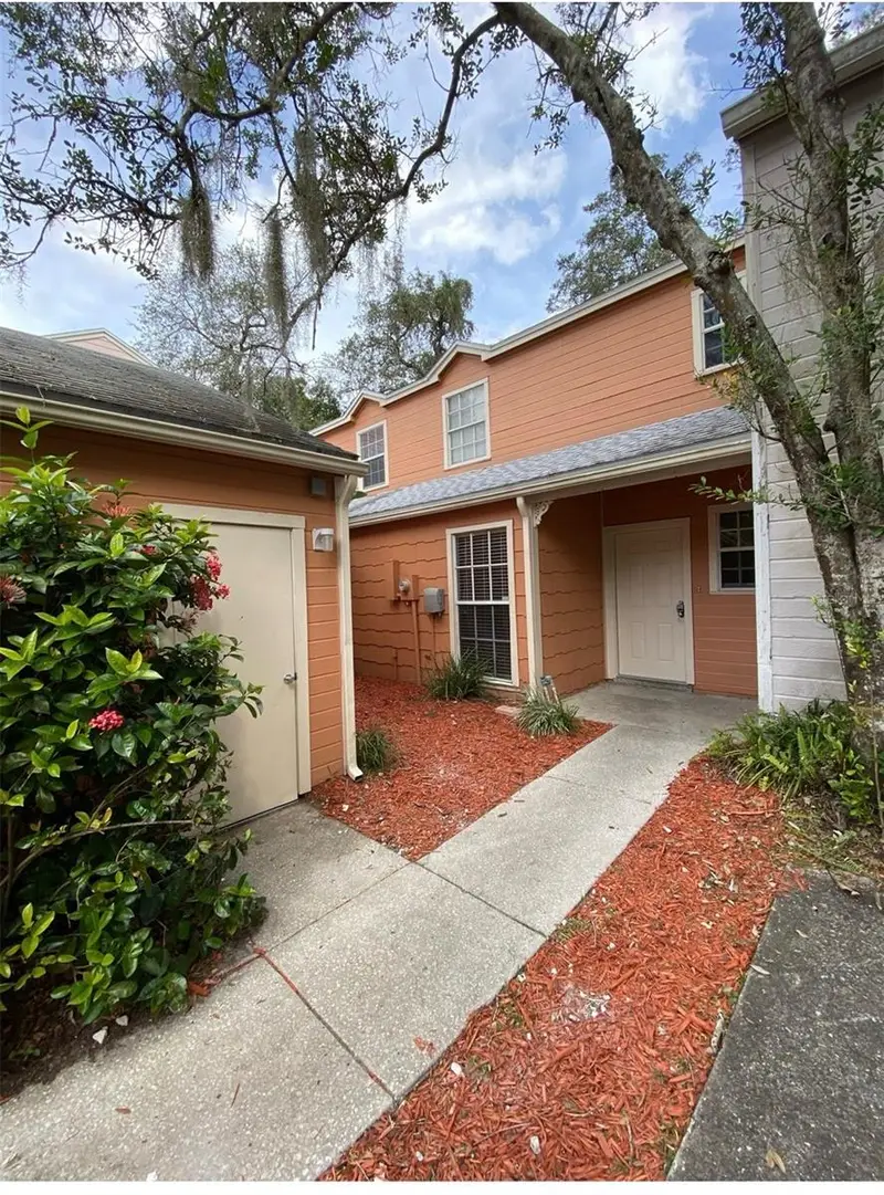 9459 Forest Hills Cir, FL