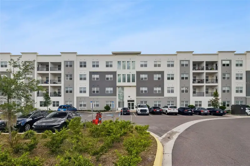 1210 Southstation Pl #202, FL