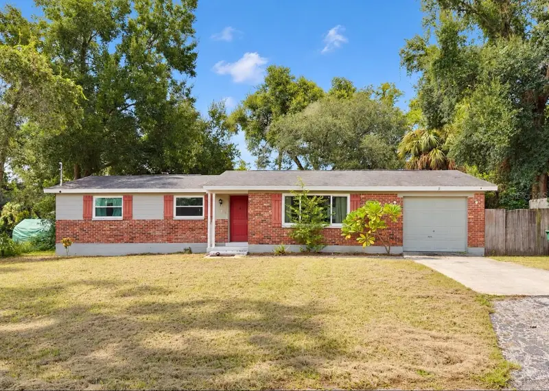 8611 N 30th St, FL