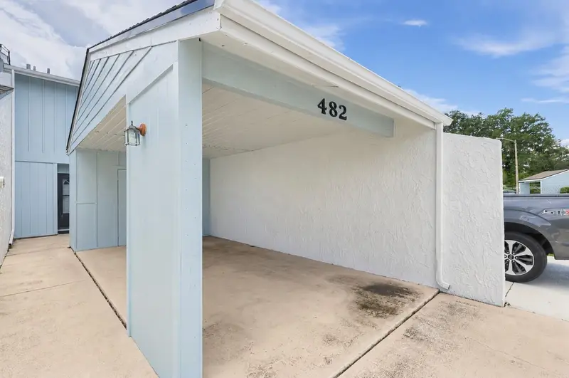 482 Prestwick Pl, FL