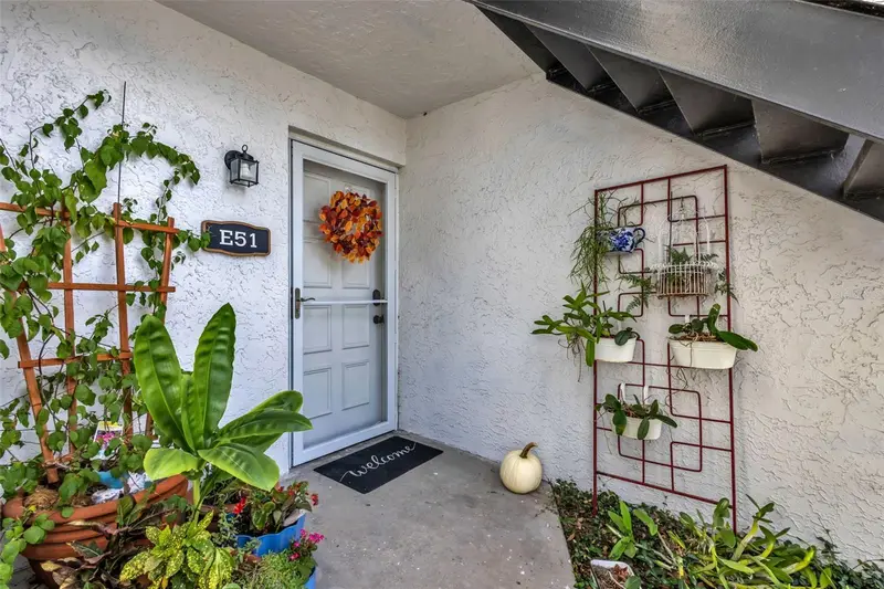 3811 N Oak Dr #E51, FL
